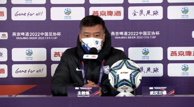 梅拉不仅才华横溢，而且丰满性感，同时也不乏传统温柔大方的气质。